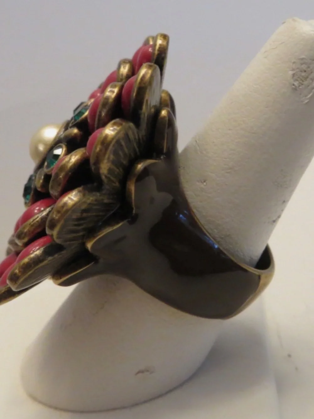 Fern Mallis Bold Cabochon Flower Ring PINK SIZE 8